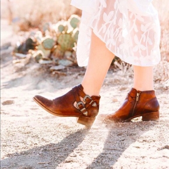 Frye Ray Cognac Leather Belt Western Ankle Bootie - Picture 1 of 15